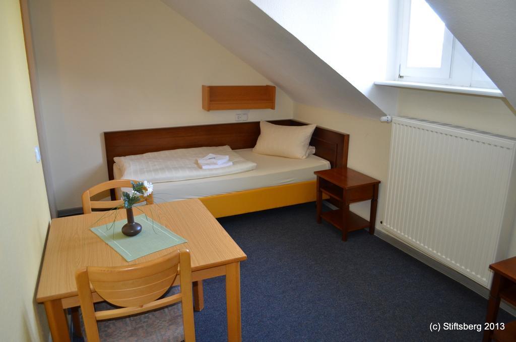 Stiftsberg - Bildungs- Und Freizeitzentrum Kyllburg Ngoại thất bức ảnh