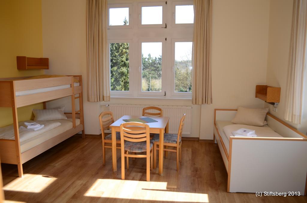 Stiftsberg - Bildungs- Und Freizeitzentrum Kyllburg Ngoại thất bức ảnh